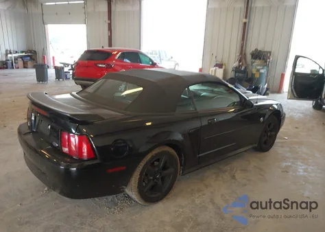 2004 Ford Mustang z USA, uszkodzony, nr VIN 1FAFP44604F146614